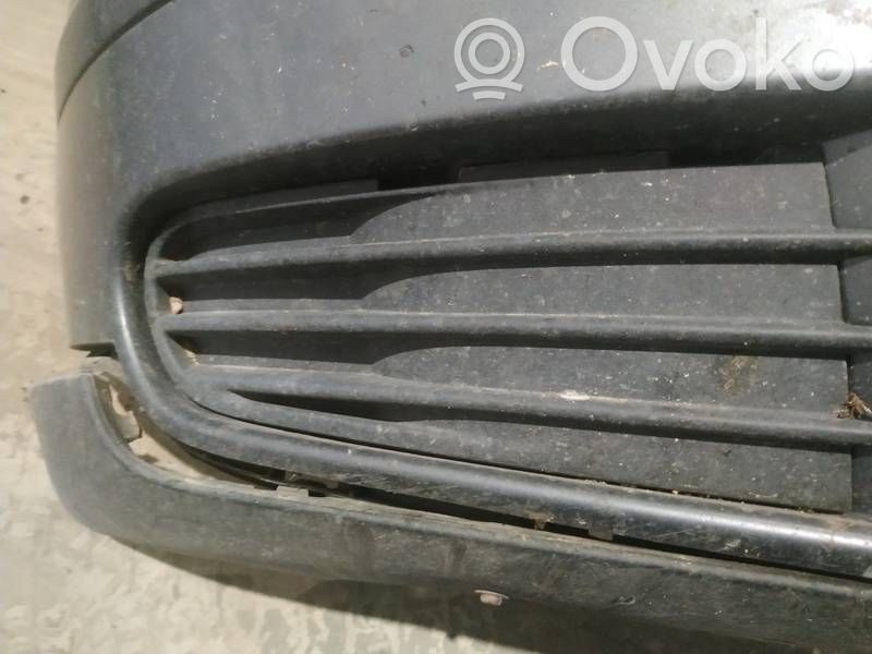 Front bumper lower grill