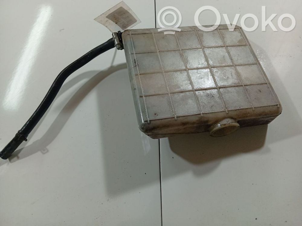 Suzuki Swift I Serbatoio di compensazione del liquido refrigerante/vaschetta