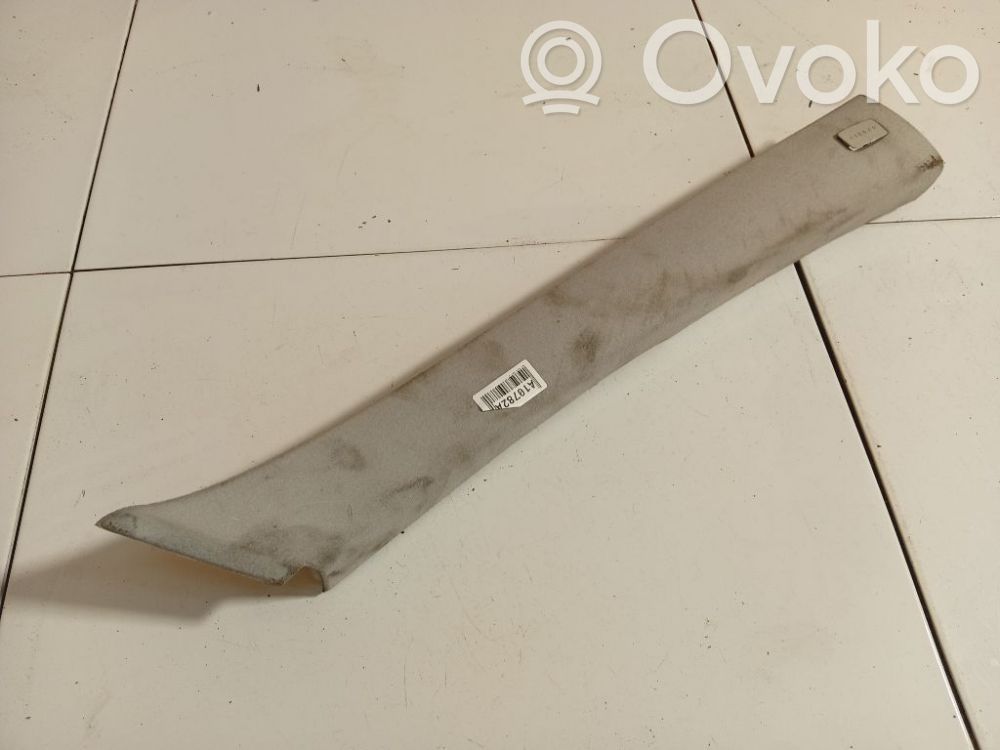 Seat Toledo III (5P) Rivestimento montante (C) 