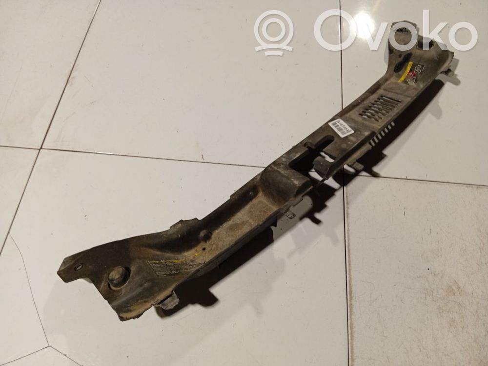 Volvo S40 Rivestimento della modanatura della chiusura del vano motore/cofano 