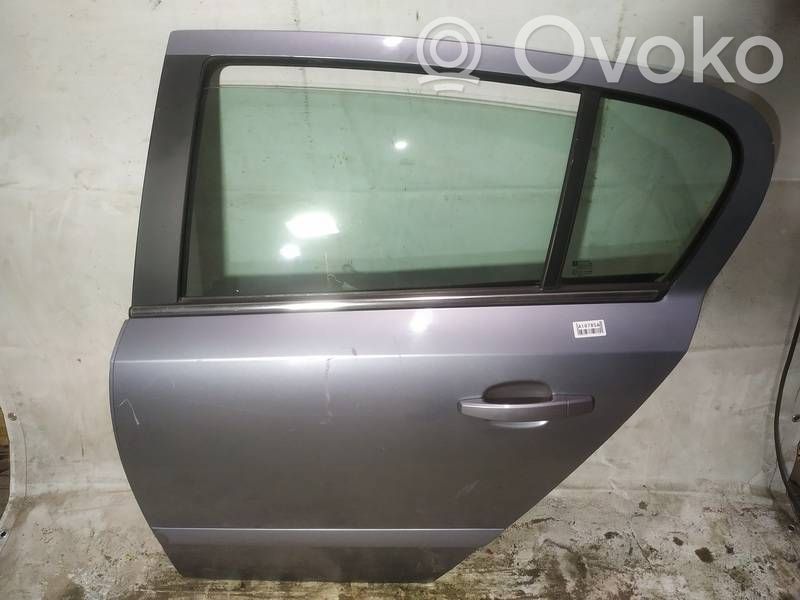 Opel Astra H Задняя дверь 