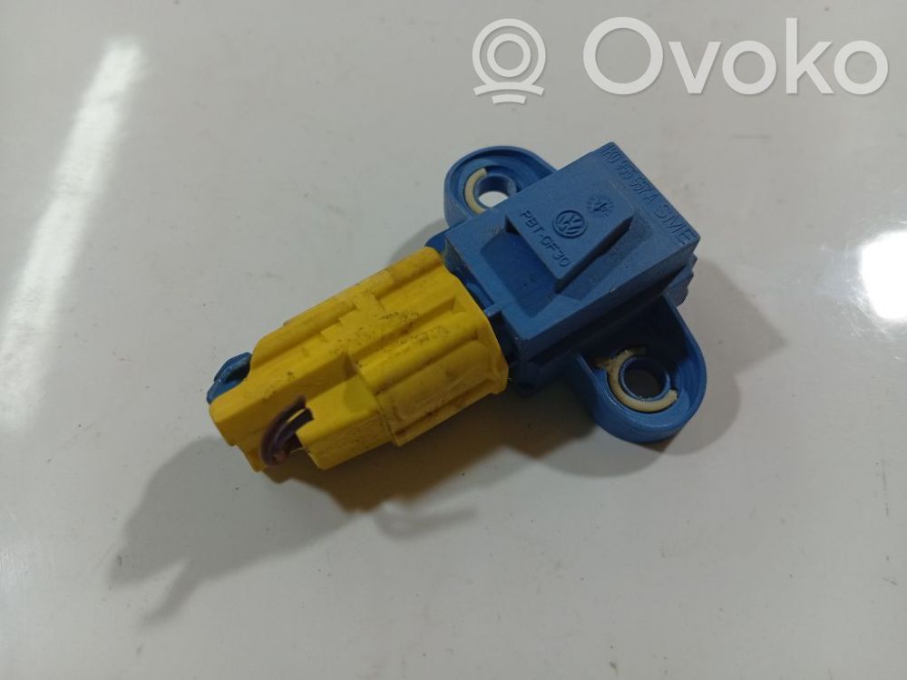 Volkswagen Golf V Sensore d’urto/d'impatto apertura airbag 