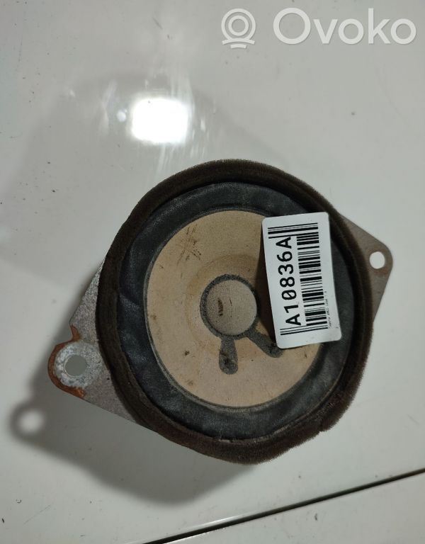 Toyota Aygo AB10 Altoparlante portiera anteriore 