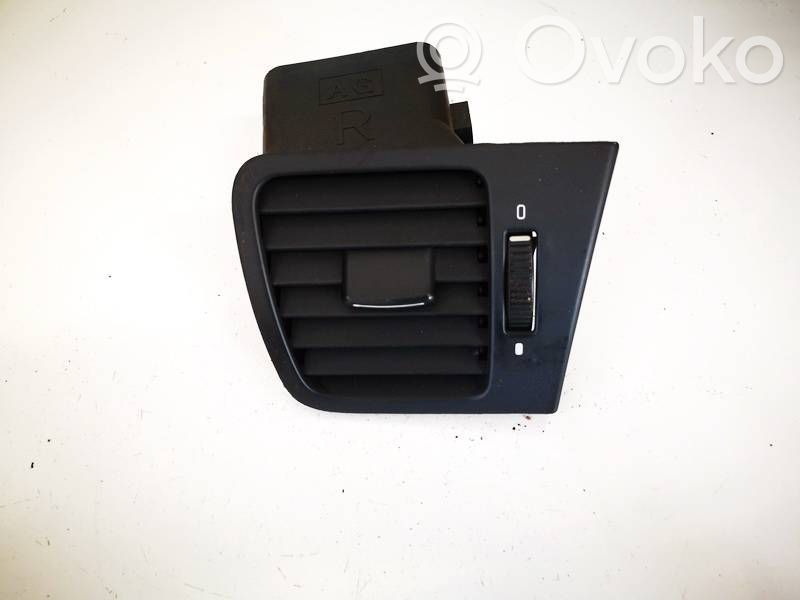 Subaru Outback Grilă ventilație/ramă laterală bord