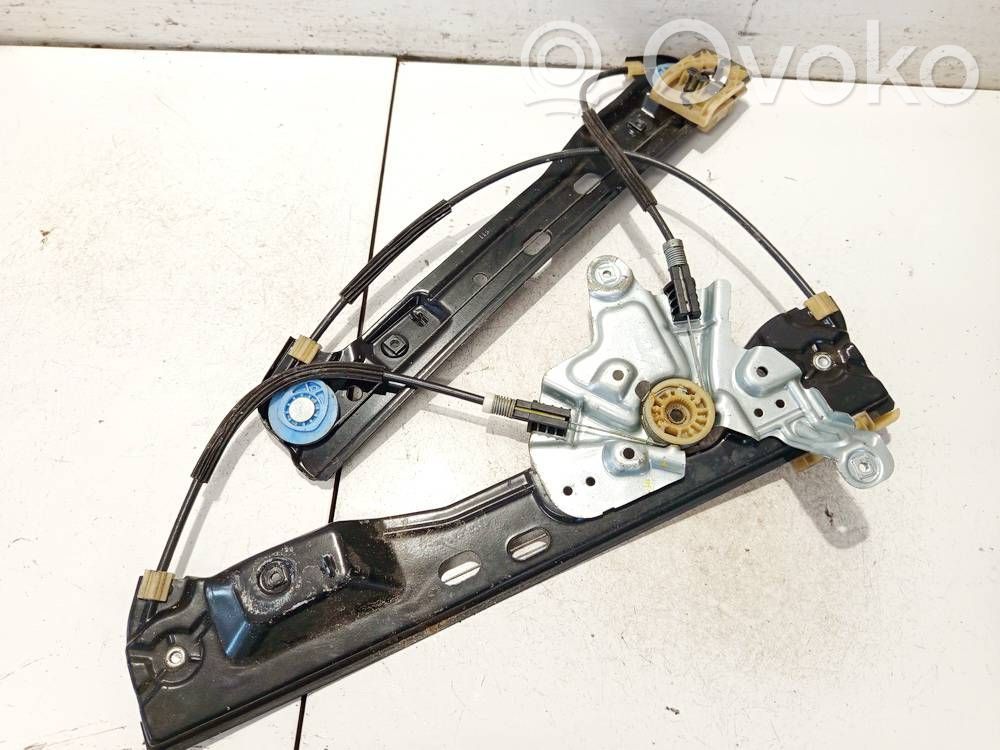 Opel Insignia A Liukuoven ikkunannostin moottorilla 