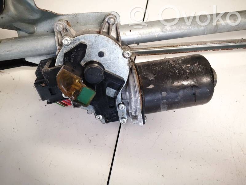 Mercedes-Benz A W169 Silniczek wycieraczek szyby przedniej / czołowej 