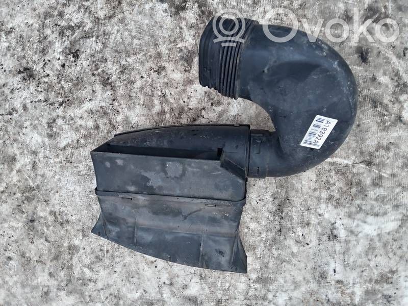 Ilmanoton letku   8J0129618,8J0129618