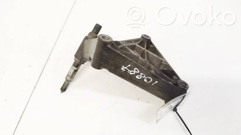Engine mounting bracket   7700832251,7700832251