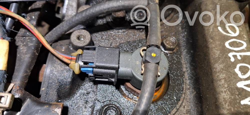 Inyector de combustible   0445110175,0445110175
