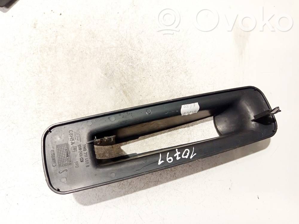 Altra parte interiore   7M0711468B,95VW2404CCW,7M0711468B,95VW2404CCW