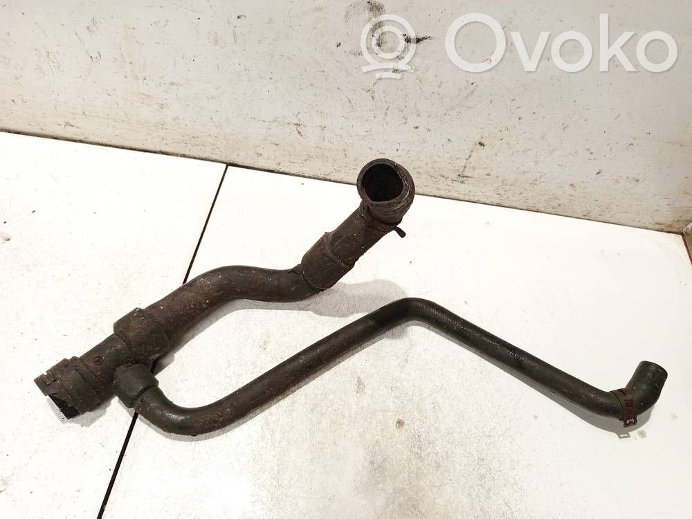 Volkswagen PASSAT B5 Conductă/furtun lichid de răcire motor