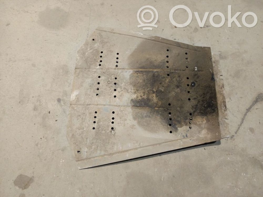 Engine splash shield/under tray