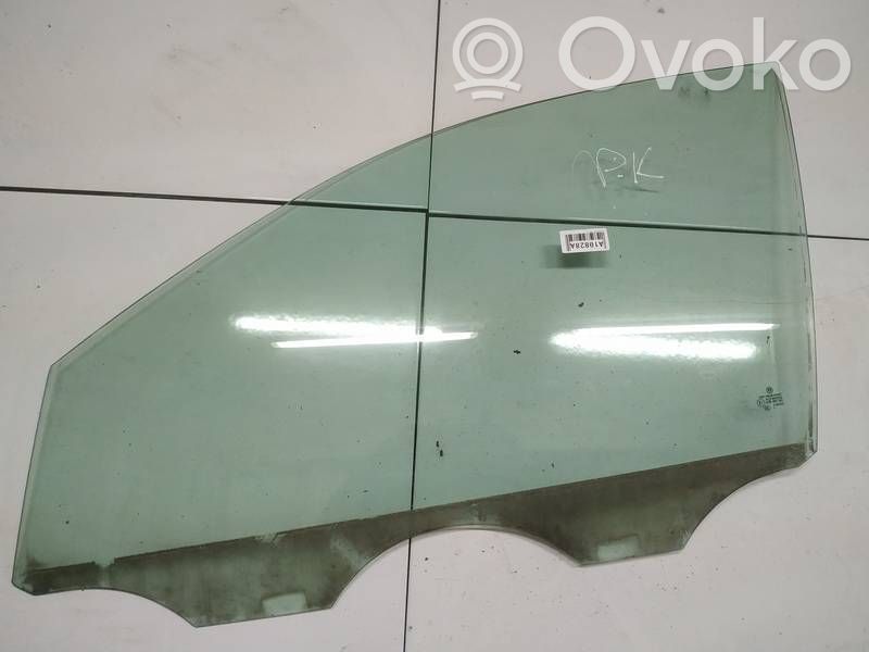 Volkswagen Polo IV 9N3 Vetro del finestrino della portiera anteriore - quattro porte