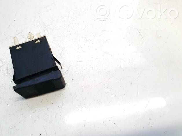 Audi A4 S4 B5 8D Interruttore parabrezza/alzacristalli 