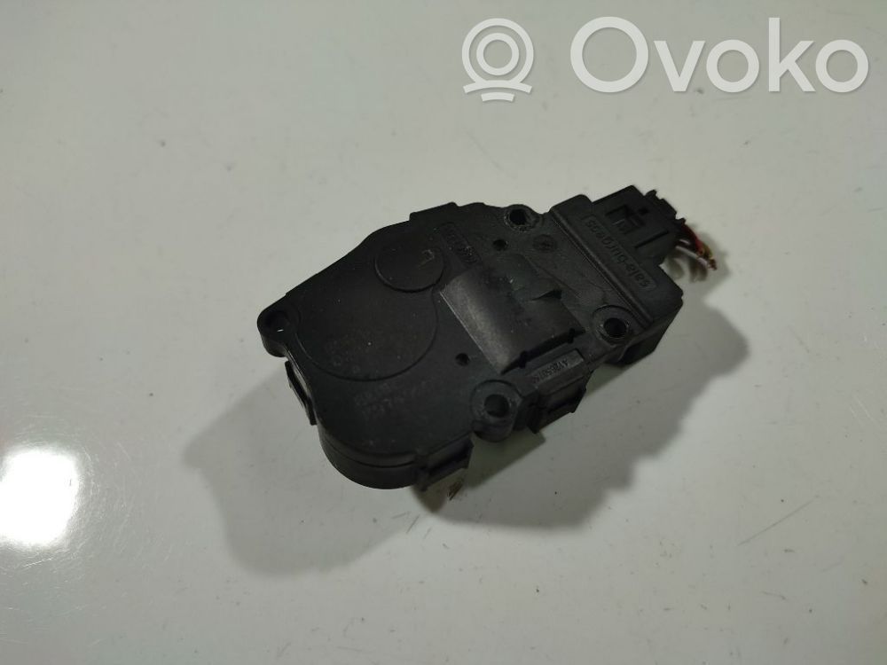 Audi A5 8T 8F Motor/activador trampilla de calefacción 