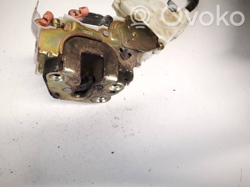 Nissan Almera Tino Zamek drzwi tylnych