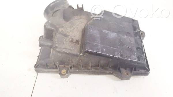 Mazda 626 Air filter box 
