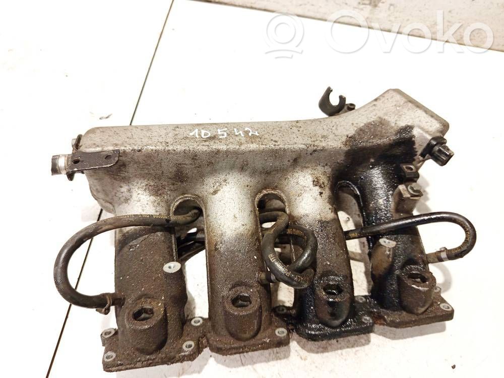Volkswagen Golf IV Colector de admisión