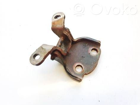 Charnière supérieure de porte avant