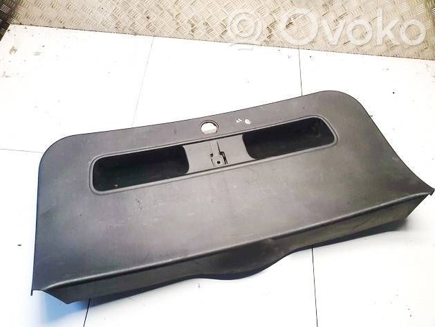 KIA Ceed Muu vararenkaan verhoilun elementti 