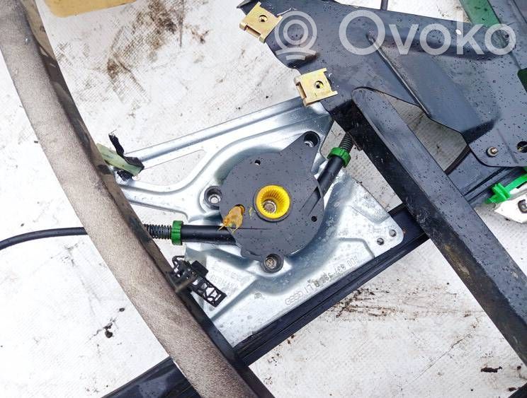 Audi A4 S4 B5 8D Regulador con motor de la ventanilla de la puerta corredera 