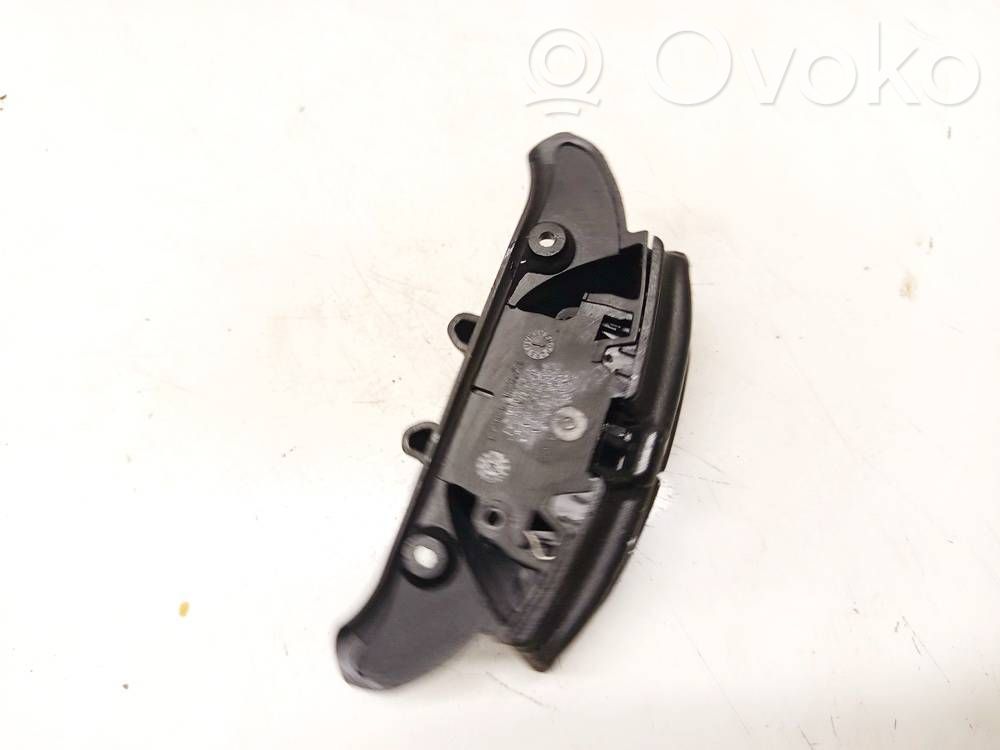 Armrest   E046112321,E046112321