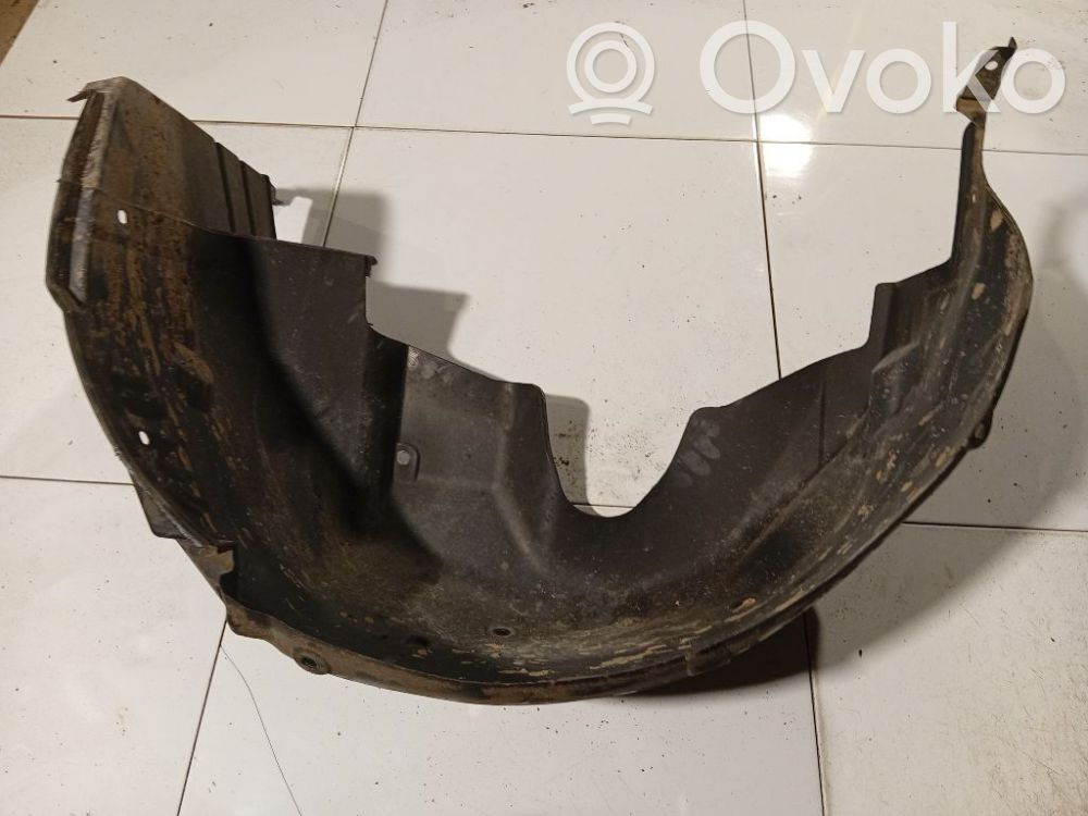 Nissan Primera Rivestimento paraspruzzi parafango posteriore 