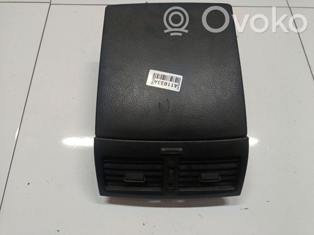Toyota Avensis Verso Griglia di ventilazione centrale cruscotto