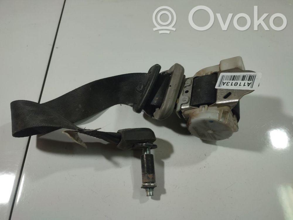 Nissan Pathfinder R51 Cinturón trasero