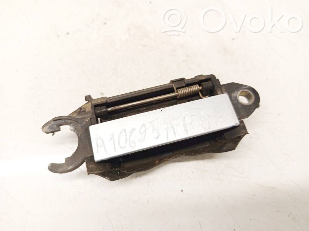 Etuoven ulkokahva   4A0837206,8D0837208A,4A0837206,8D0837208A