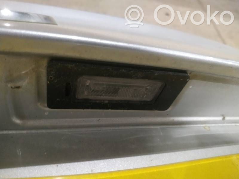 Audi A5 8T 8F Éclairage de plaque d'immatriculation 