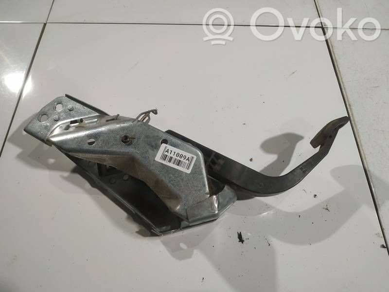 Opel Zafira B Sensore del pedale della frizione 