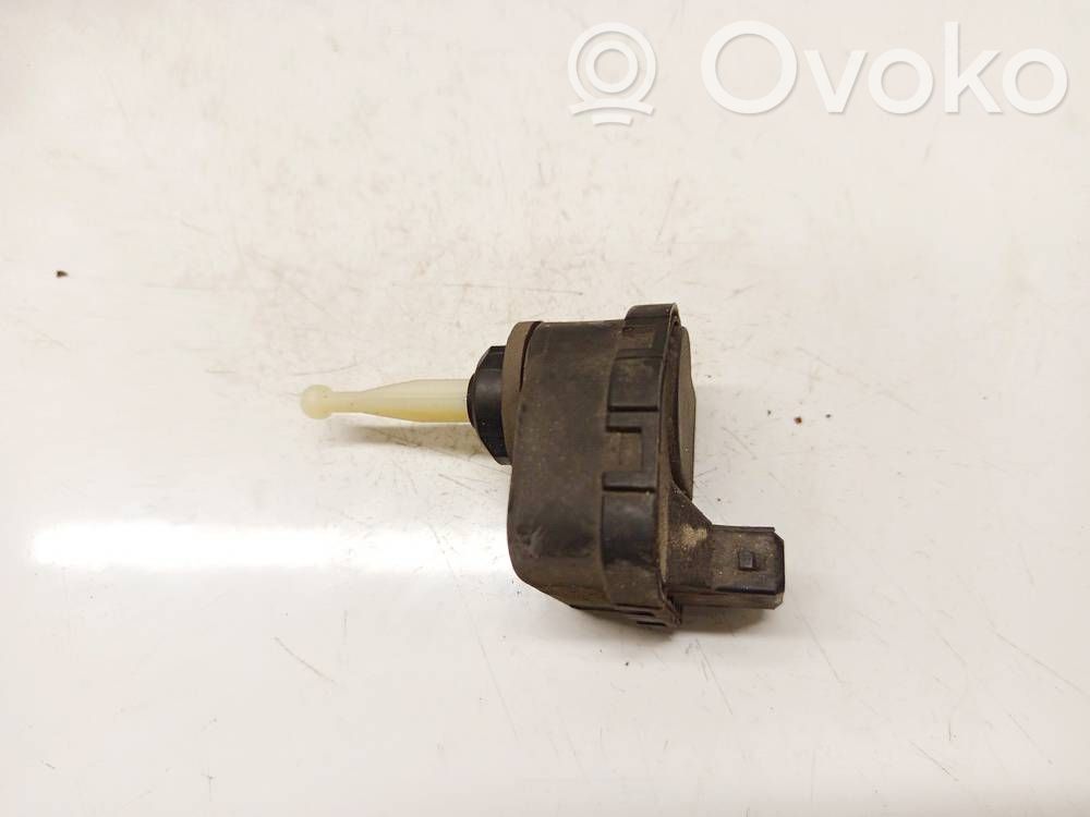 Audi A4 S4 B5 8D Motorino di regolazione assetto fari 