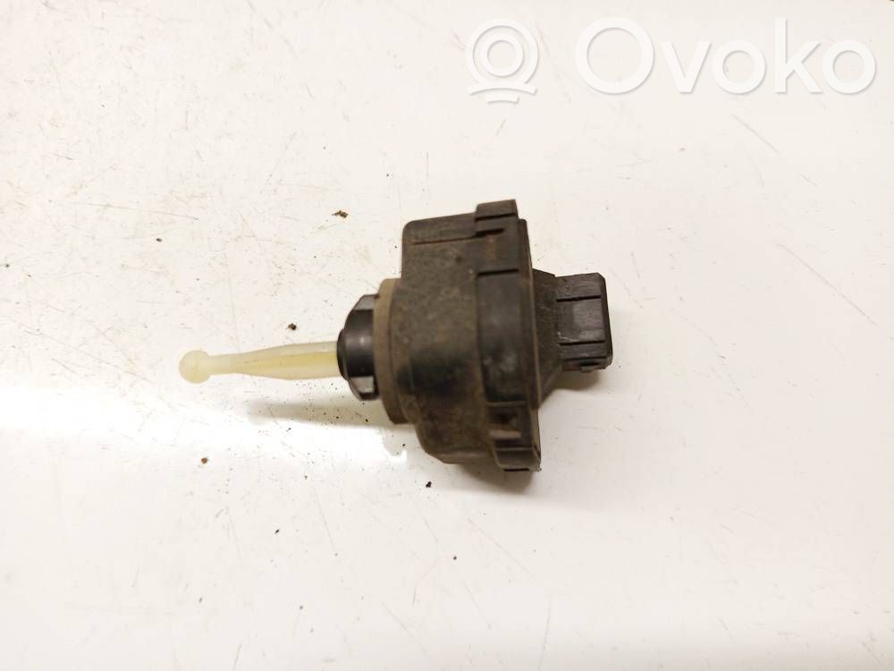 Audi A4 S4 B5 8D Motorino di regolazione assetto fari 