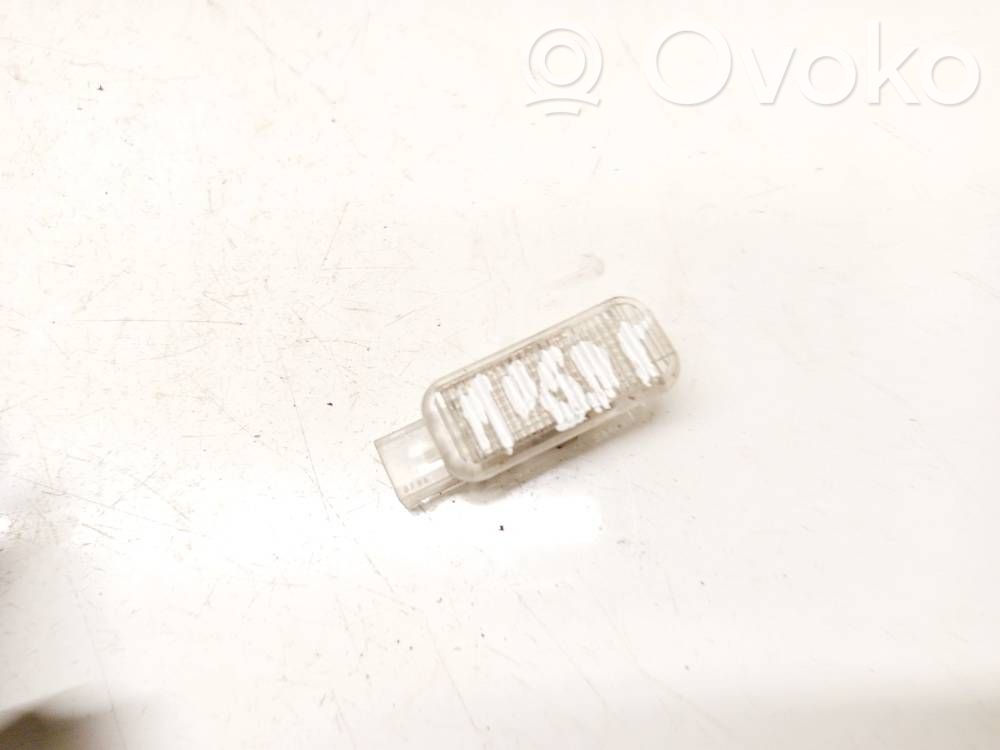 Otras luces interiores   4B0947415,4B0947415