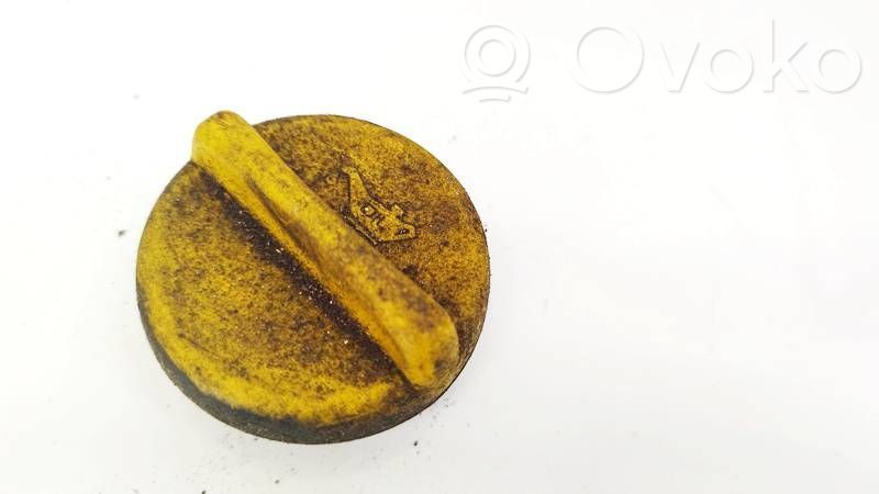 Opel Astra G Korek wlewu oleju 