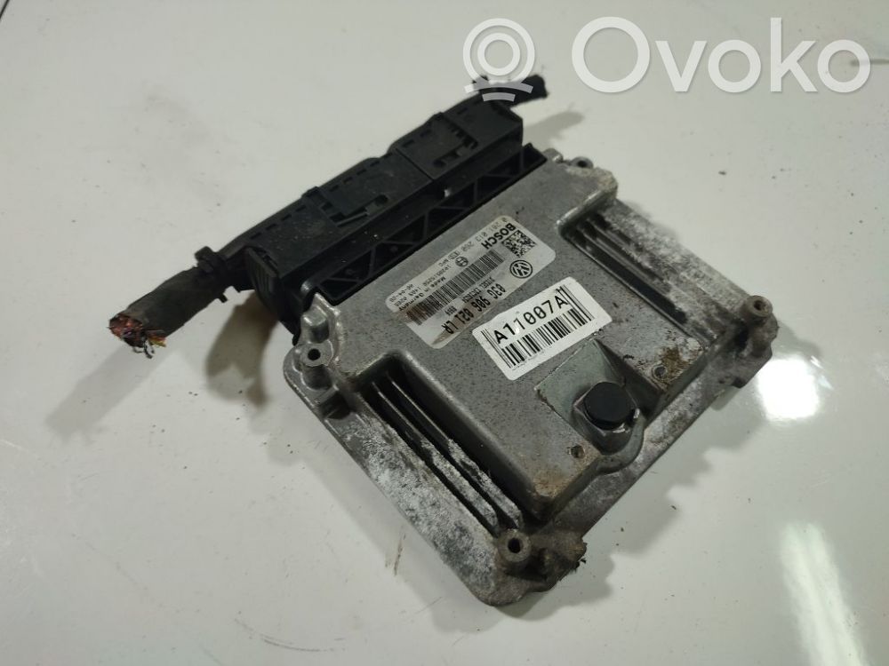 Volkswagen PASSAT B6 Unitate/modul de control motor 