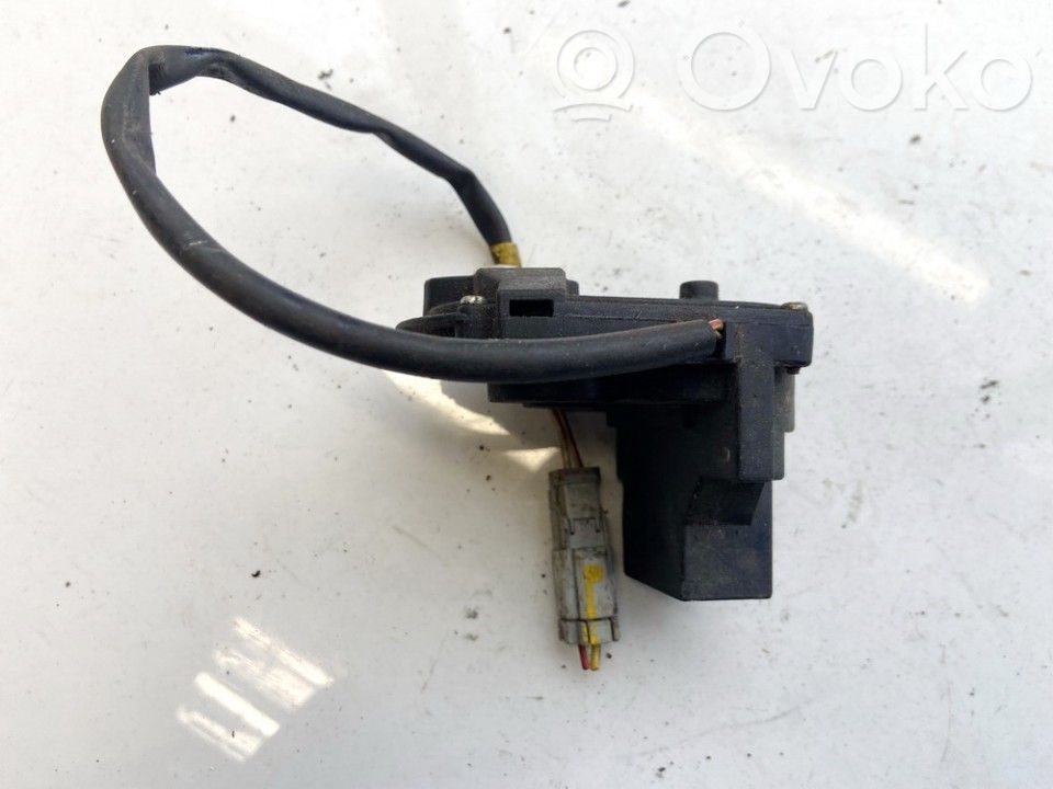 Rover 414 - 416 - 420 Keskuslukituksen moottori 