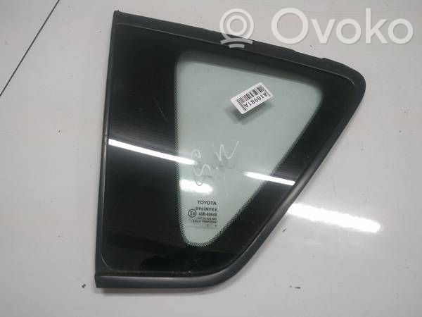 Toyota Corolla Verso AR10 Galinis šoninis kėbulo stiklas 