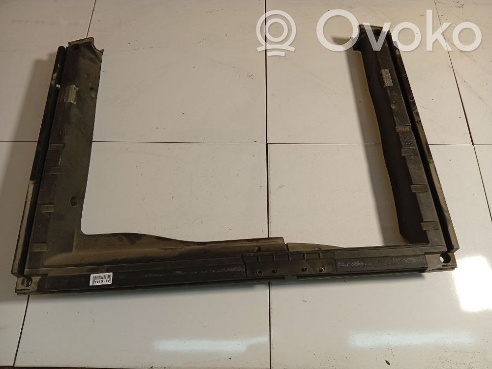 Volkswagen PASSAT B6 Altro elemento di rivestimento bagagliaio/baule 