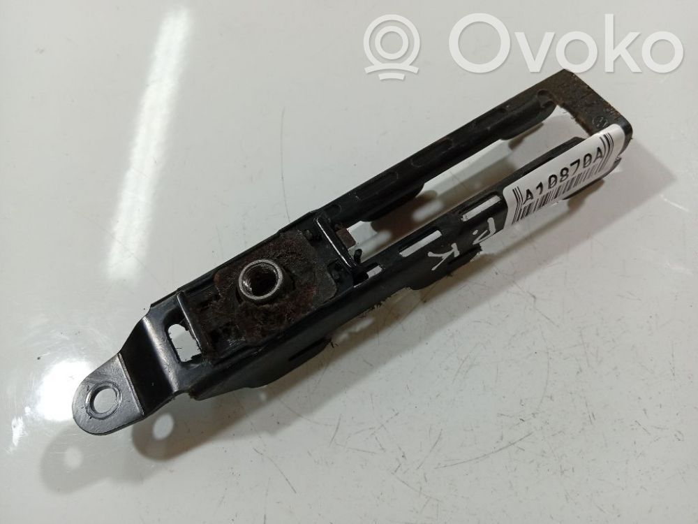 Skoda Roomster (5J) Guida di regolazione della cintura di sicurezza
