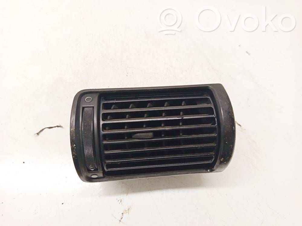 Rejilla de ventilación central del panel   8D1820902,8D1820902