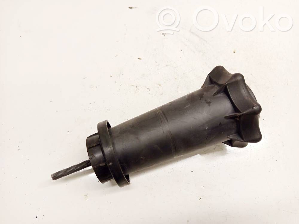Șurub fixare roată de rezervă   8D0803899B,8D0803899B
