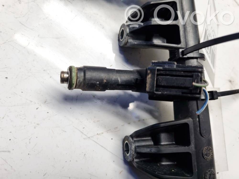Inyector de combustible   03D906031F,03D906031F