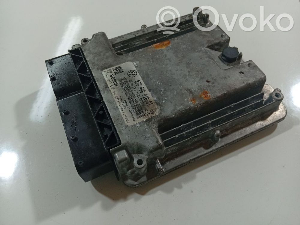Sterownik / Moduł ECU   03G906016GT,0281012698,038906016K,03G906016GT,1039S21129,13240358