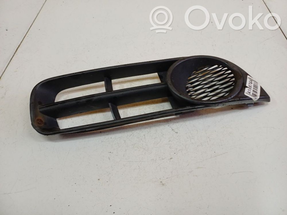 Skoda Roomster (5J) Grille inférieure de pare-chocs avant