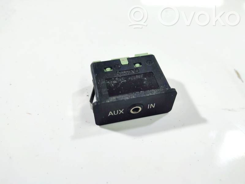 BMW X1 E84 USB-pistokeliitin 