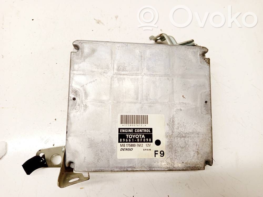 Toyota Corolla Verso AR10 Unitate/modul de control motor 