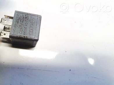Volkswagen PASSAT B6 Autres relais