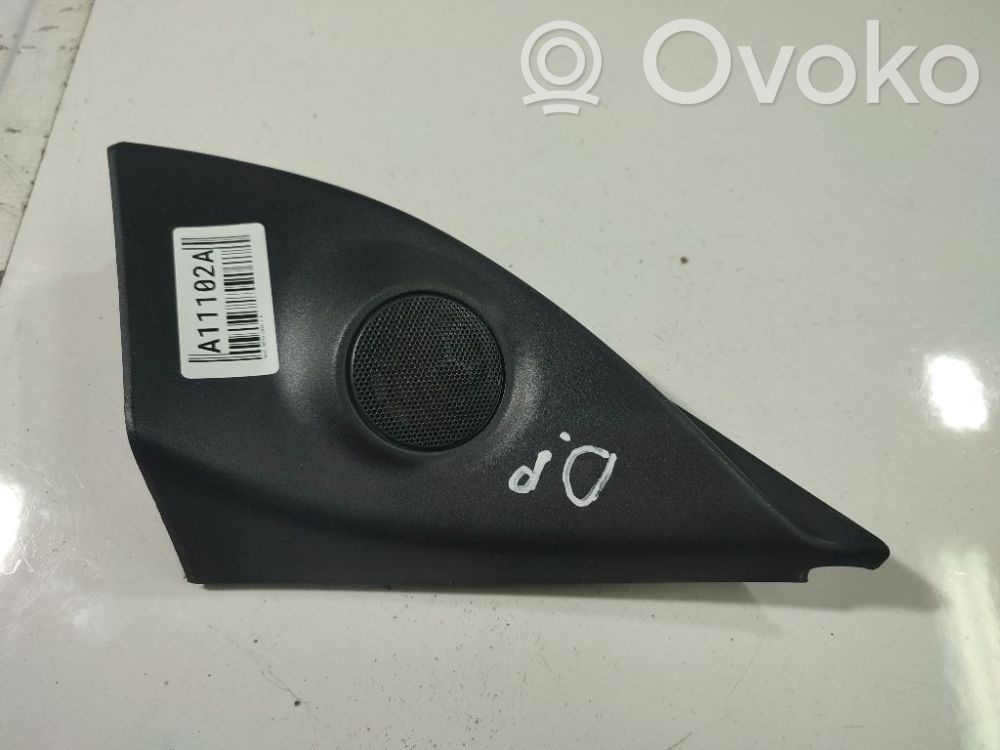 Opel Astra H Maskownica głośnika bocznego deski rozdzielczej 